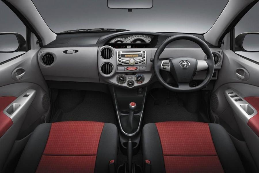  Toyota Etios 2011 года  (фото 10 из 10)